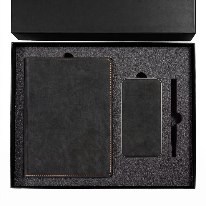 Набор подарочный EMBER: ежедневник и power bank в коробке с ложементом
